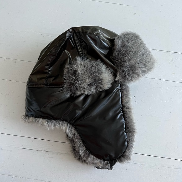 Trapper Hat - Picture 3 of 8